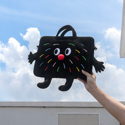 人间八月八砰砰电脑包单肩斜挎包