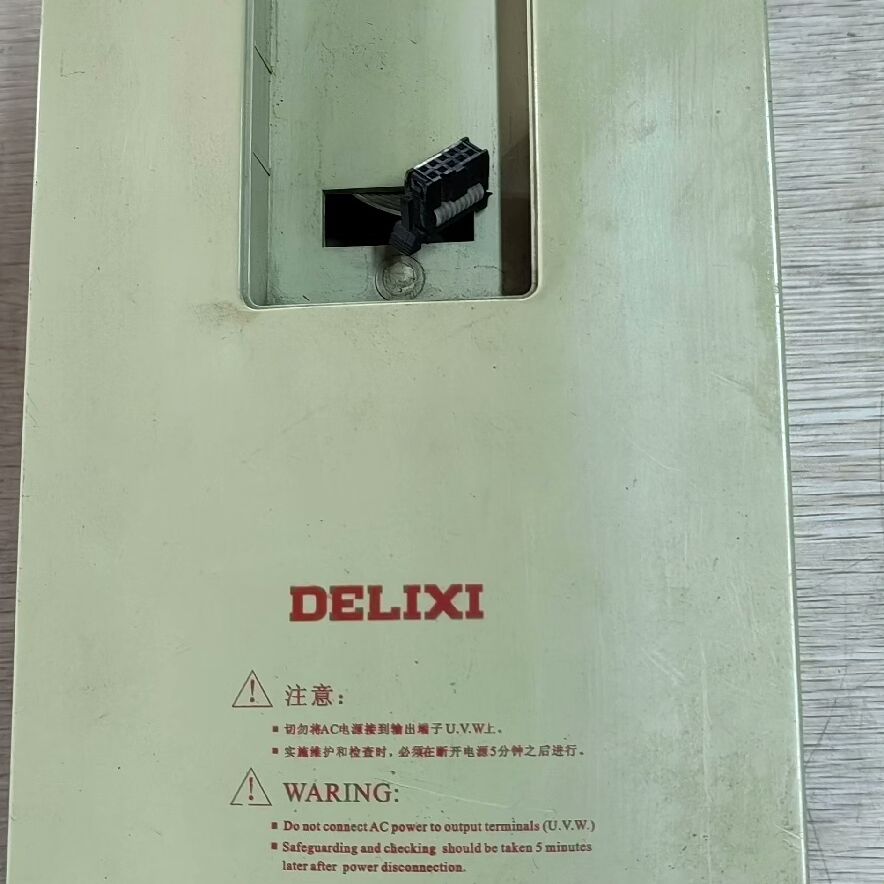 变频器 CDI9000-G2R2T4 拆机  2.