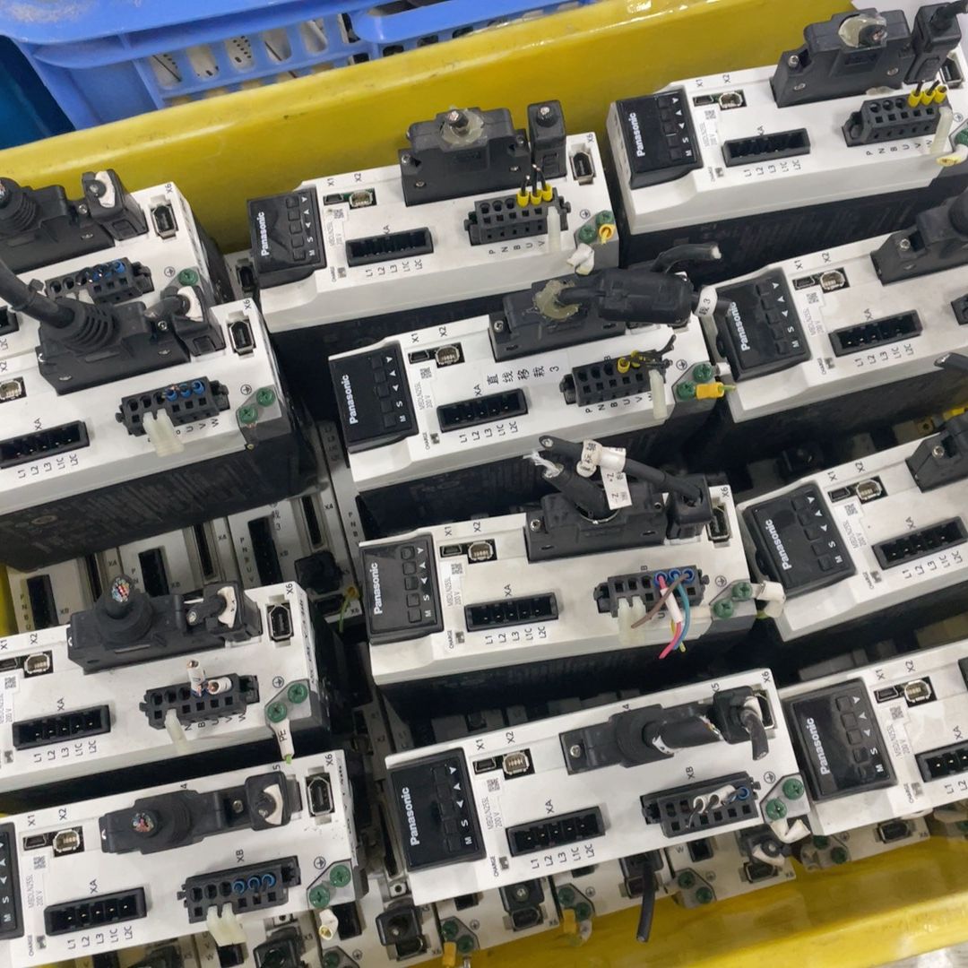 伺服驱动器MBDLN25SL A6 400W功率 200