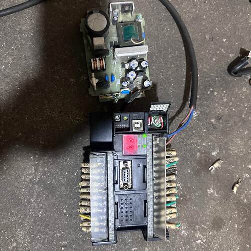 PLC CP1H-X40DR-A配件  拆机 实物