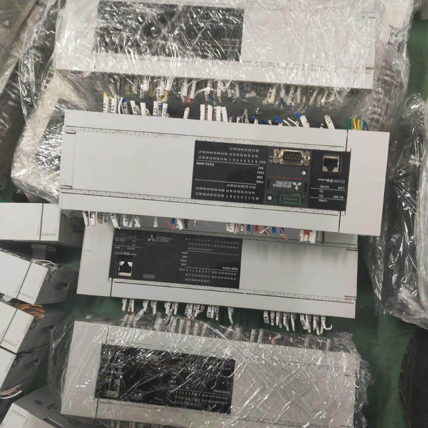 5UPLC 型号FX5U-80MT/ES 现货15条 百