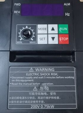变频器VF200 AVF200-0074 0.75KW