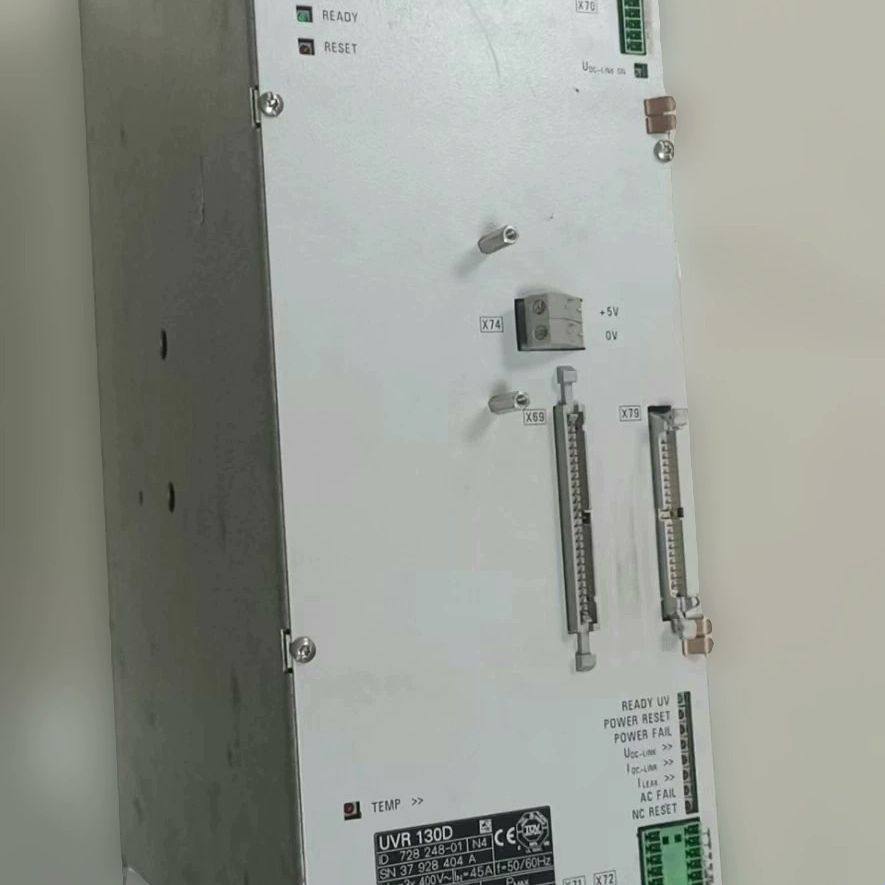 #变频器 UM111D ID:667945-01 UM 11