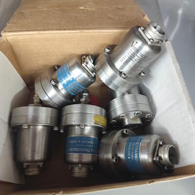 威创Viatran 压力传感器  6个 总共8个