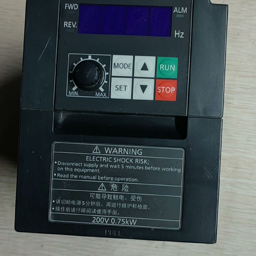变频器  AVF200-0072 拆机  0.75K