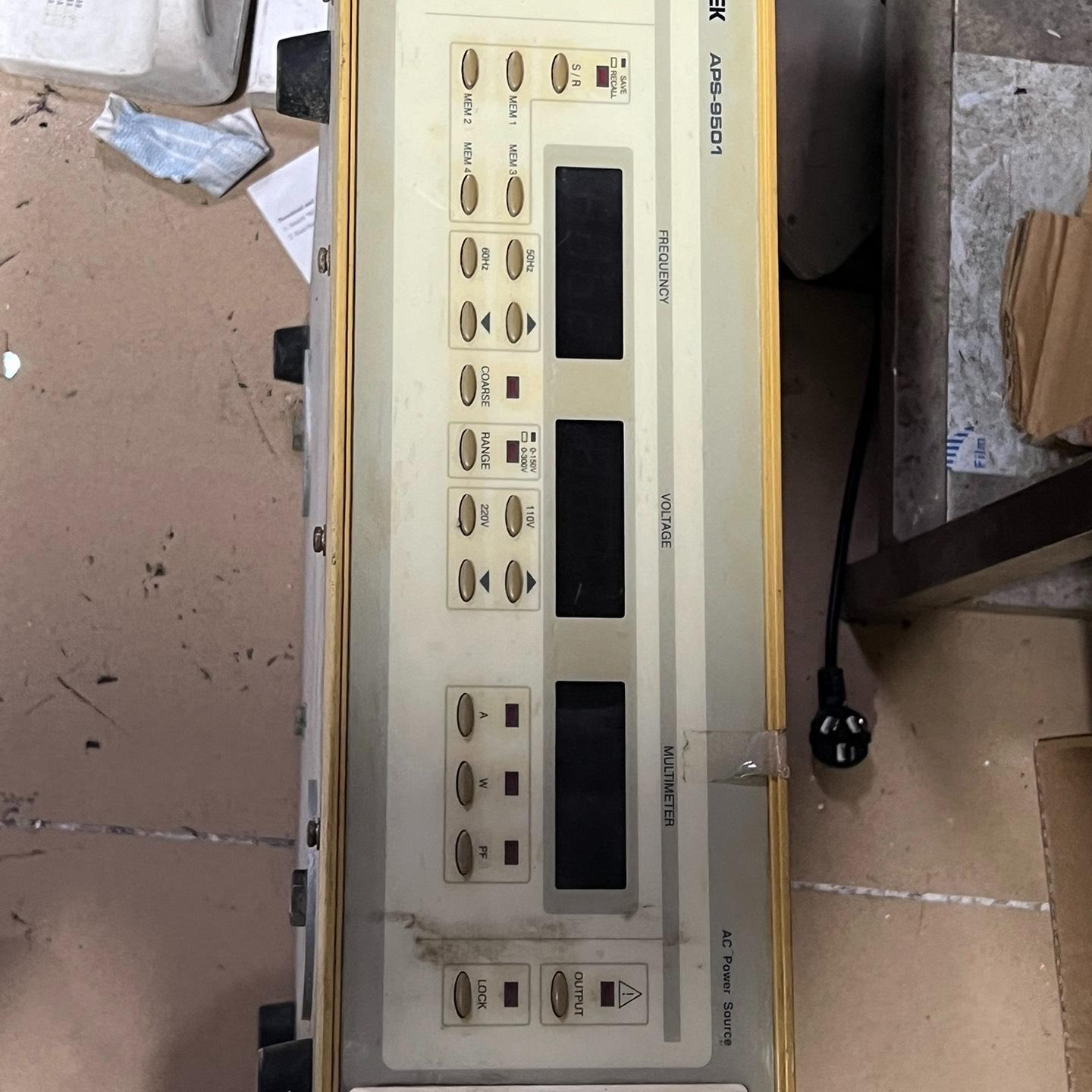 台湾固纬aps9501 变频电源 功率500W可调 无修