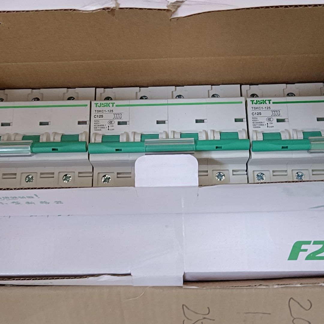 天津三开 高分段断路器TSKC1-125    4P C12