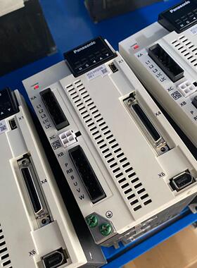 A6  1kw伺服驱动器MDDLN45SE006、22年