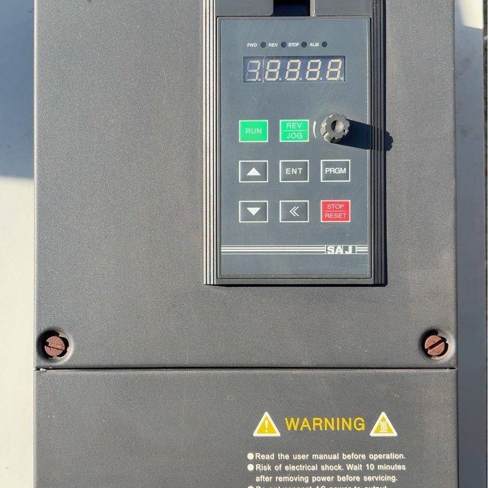 三晶变频器S18R5G3/S022F3 18.5/22千瓦