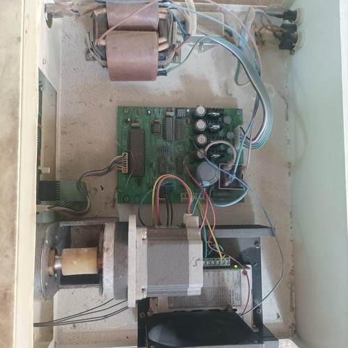 工业数显控制面板 带压力显示 实际压力8.89 设定压力12