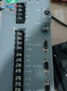 MDBOX一NV3030E森创伺服驱动器电机一套  一拖3功