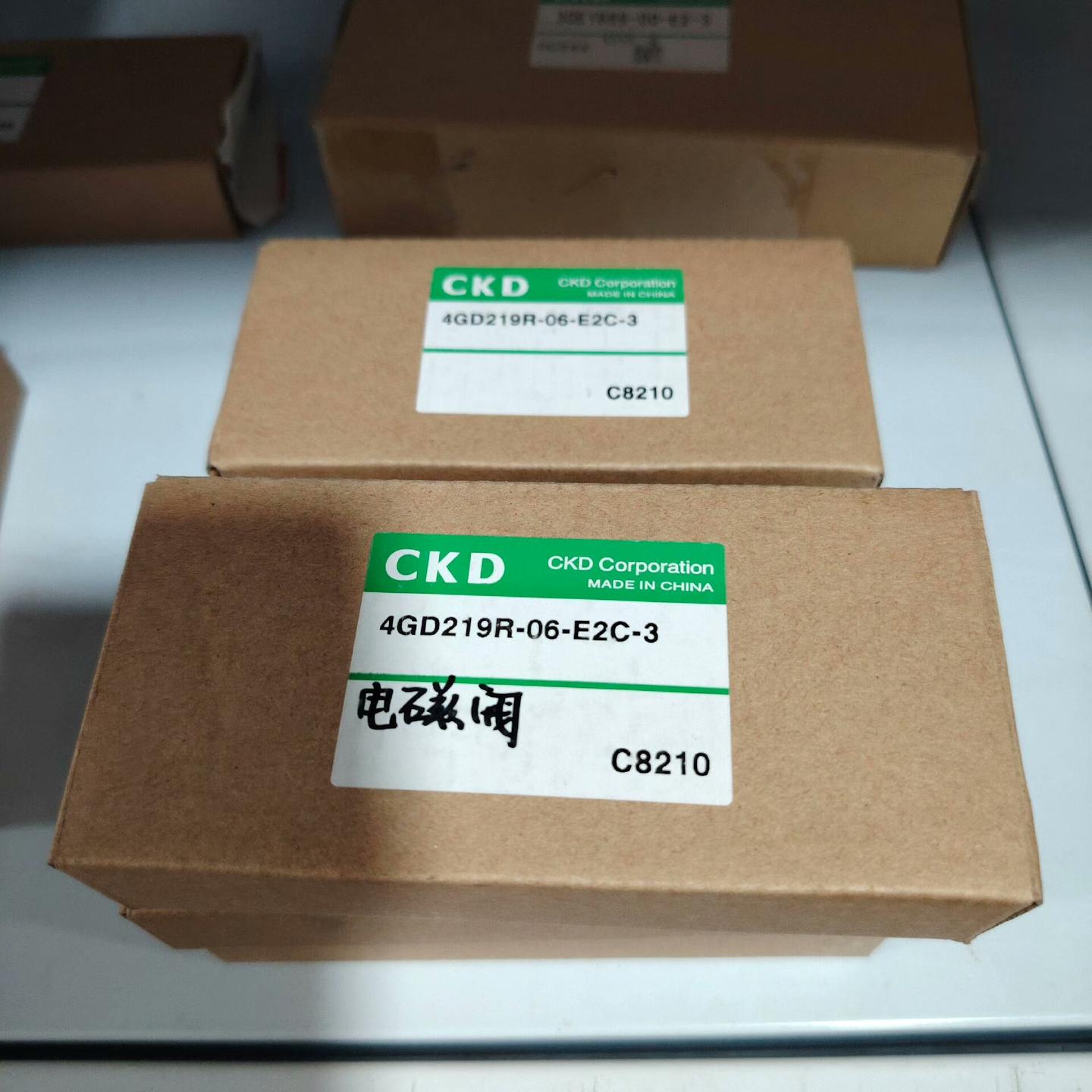 4GD219R-06-E2C-3电磁阀