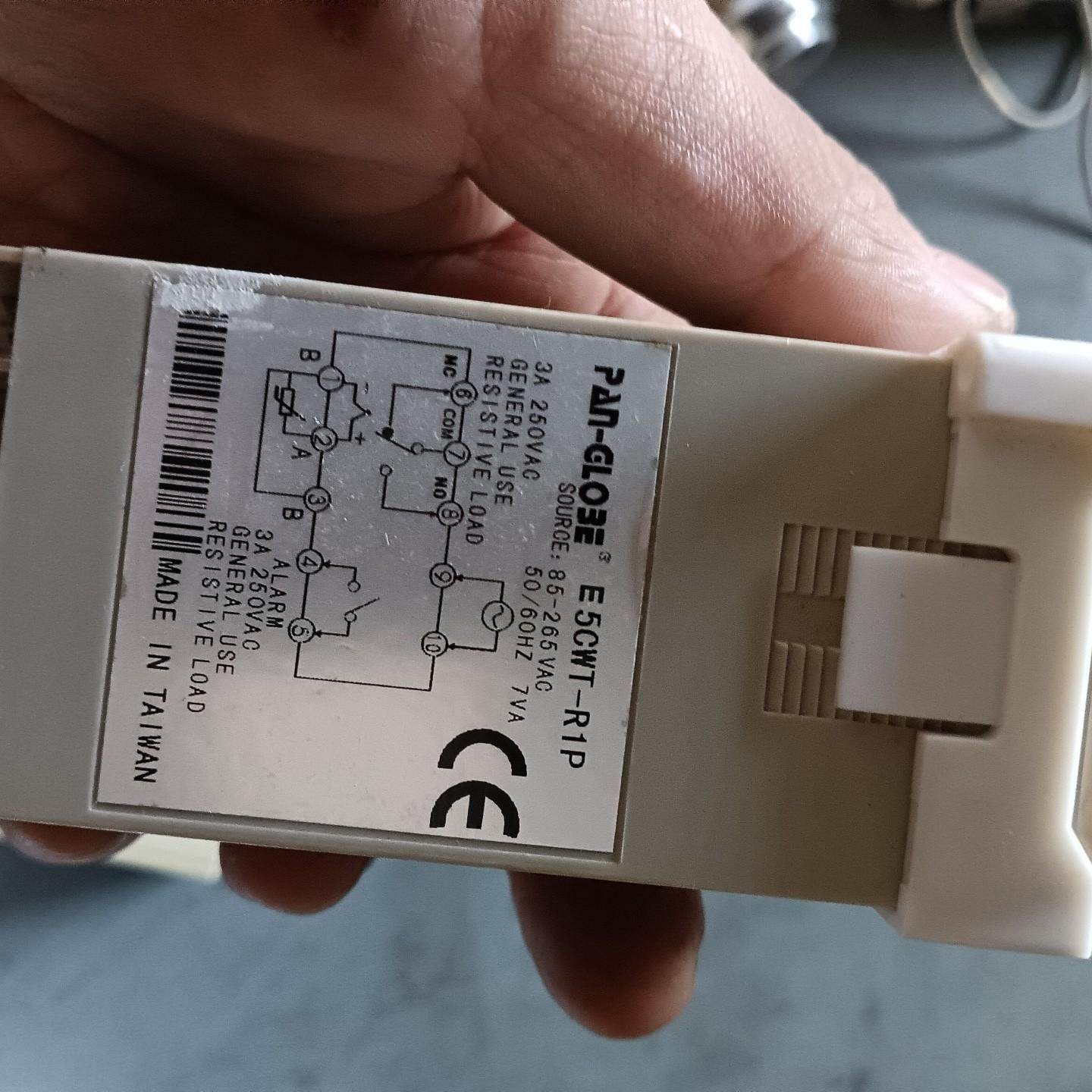 PAN-GLOBE温控器 E5CWT-R1P 台湾 拆机