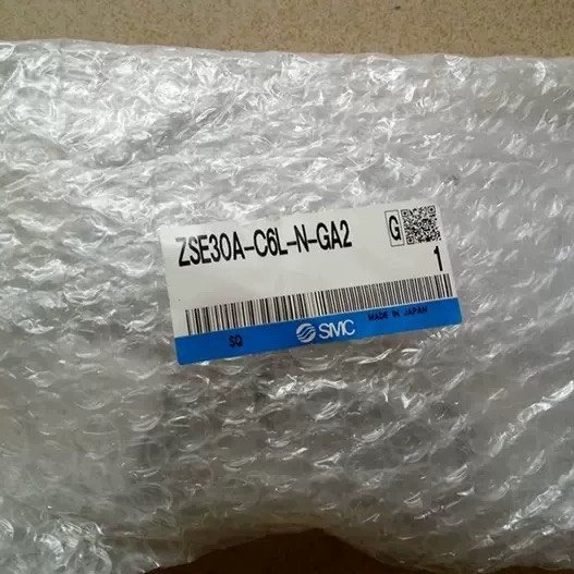 压力开关 ZSE30A-C6L-N-GA2
