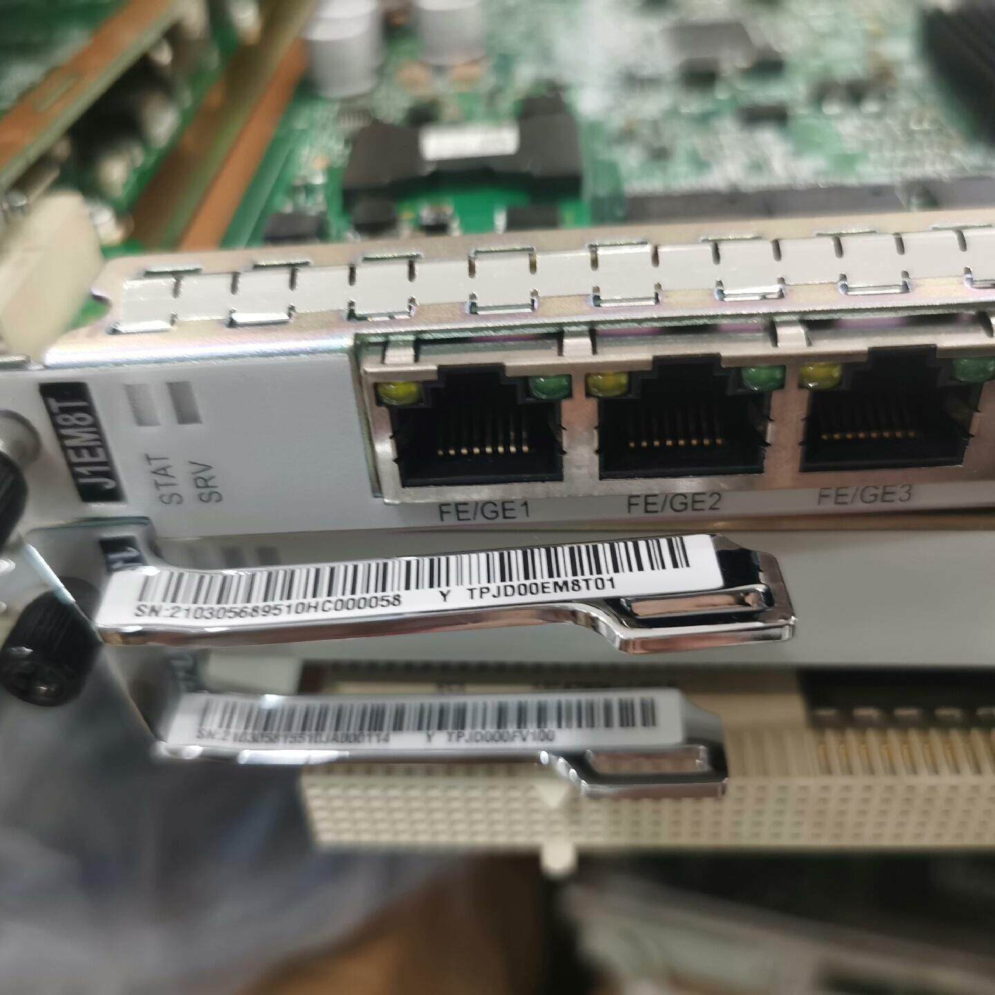 03056895   TPJD00EM8T01  J1E