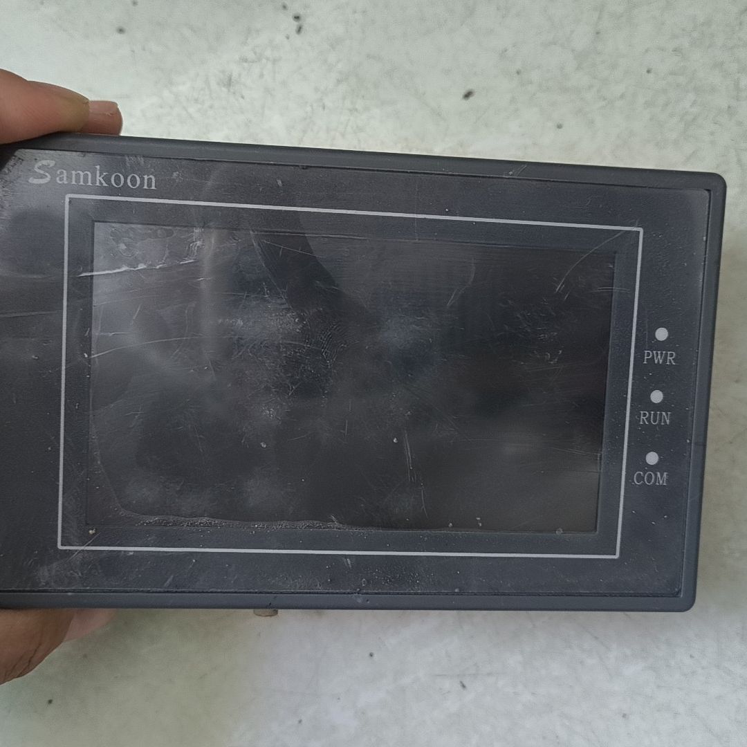 显控SA-4 .3A工控触摸屏 成色如图所示 功能包好 需要