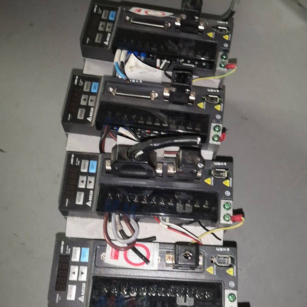 ASD-B2-0721-B 拆机成色漂亮的台达B2系列伺服驱