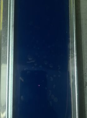 G649DX5B112 工业液晶显示屏 蓝色屏幕。实物拍摄