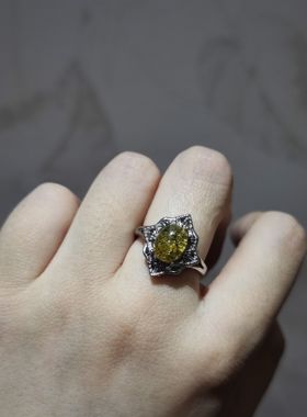 2025新品小众ins风天然绿珀简单托开口调节戒指水晶饰品