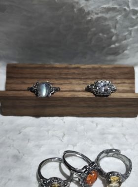 2025新品小众ins风天然白水晶金运石简单蕾丝托调节戒指水晶饰品