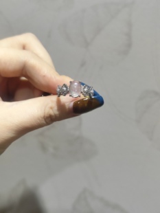 2026新品简约ins风蕾丝款马岛月光石钛钢托开口可调节戒指饰品