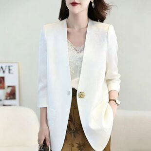 白色小西装外套女夏季薄款2026新款七分袖高级感休闲缎面西服夏天