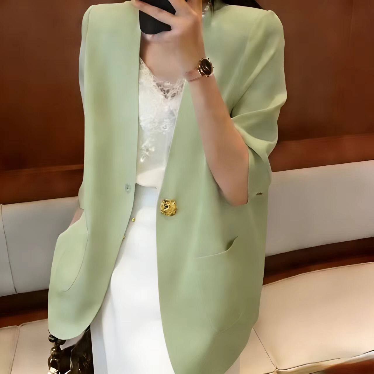 欧洲站2026夏季新款时尚女装V领褶皱七分袖缎面西服外套上衣女