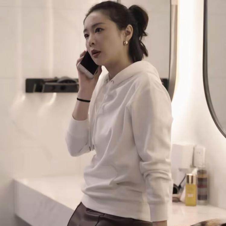 白色连帽套头长袖休闲百搭卫衣