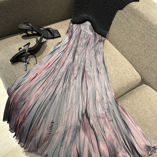 优雅浪漫渐变压褶皱A字半身裙女