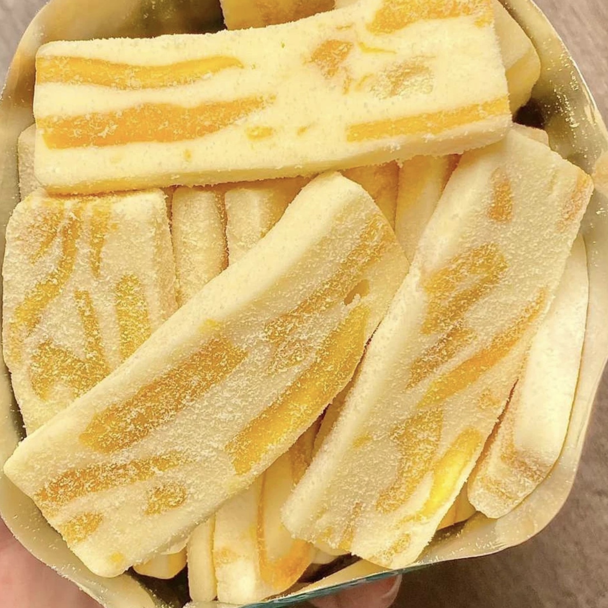 会拉丝网红零食草莓芒果奥利奥