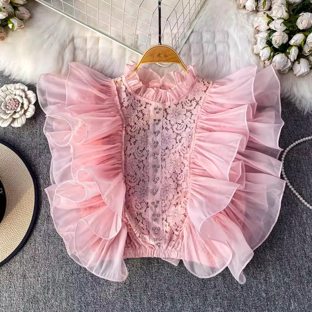 镶钻荷叶边飞飞袖镂空蕾丝衬衫