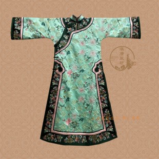 北京故宫旅拍满清妃子满绣绣花旗服清装古装写真拍摄演出满族服饰