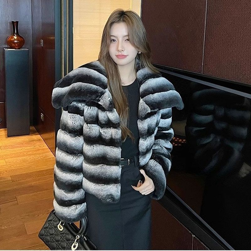 圆领短款皇冠3XD龙猫青紫