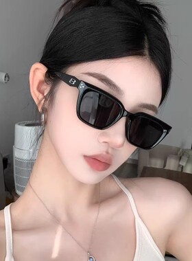 保罗雷朋官网2026新款复古黑色百搭猫眼gm墨镜女方圆脸显瘦铆钉高