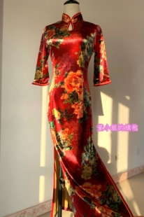 酒红长款金丝绒复古开叉印花年会走秀写真民国风女军阀太太旗袍裙