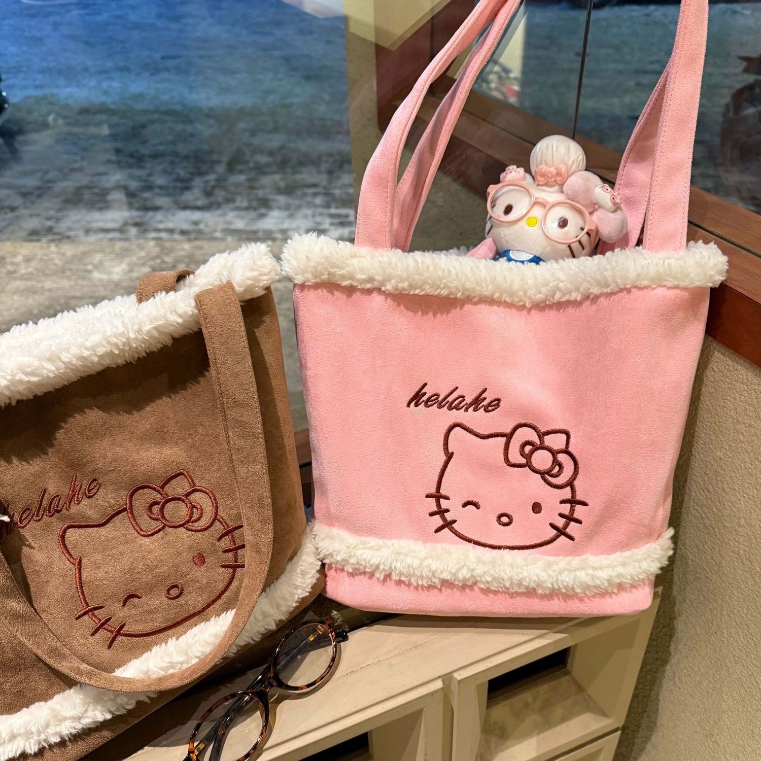 复古刺绣可爱猫粉色毛绒手提包女单肩包可爱ins风学生包,箱包皮具/热销女包/男包,托特包,淘宝优惠券,粉丝福利购,淘宝优惠卷