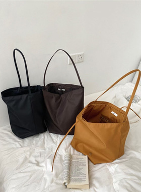 The*Row尼龙布水桶包N/S ParkTote包大容量托特包Nylon单肩手提包