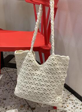 韩系小众针织蕾丝腋下包女式新款轻便百搭编织单肩包通勤托特包
