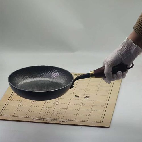 20cm章丘热锻平底牛排煎锅煎蛋锅