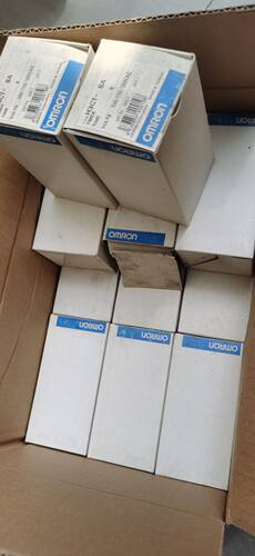 议价OMRON欧姆龙 时间继电器    H3CT-8A 100/120VAC