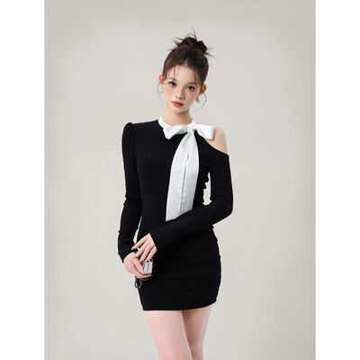 EUSKY IIWAN黑色针织连衣裙女秋气质蝴蝶结露肩小众设计感包臀裙