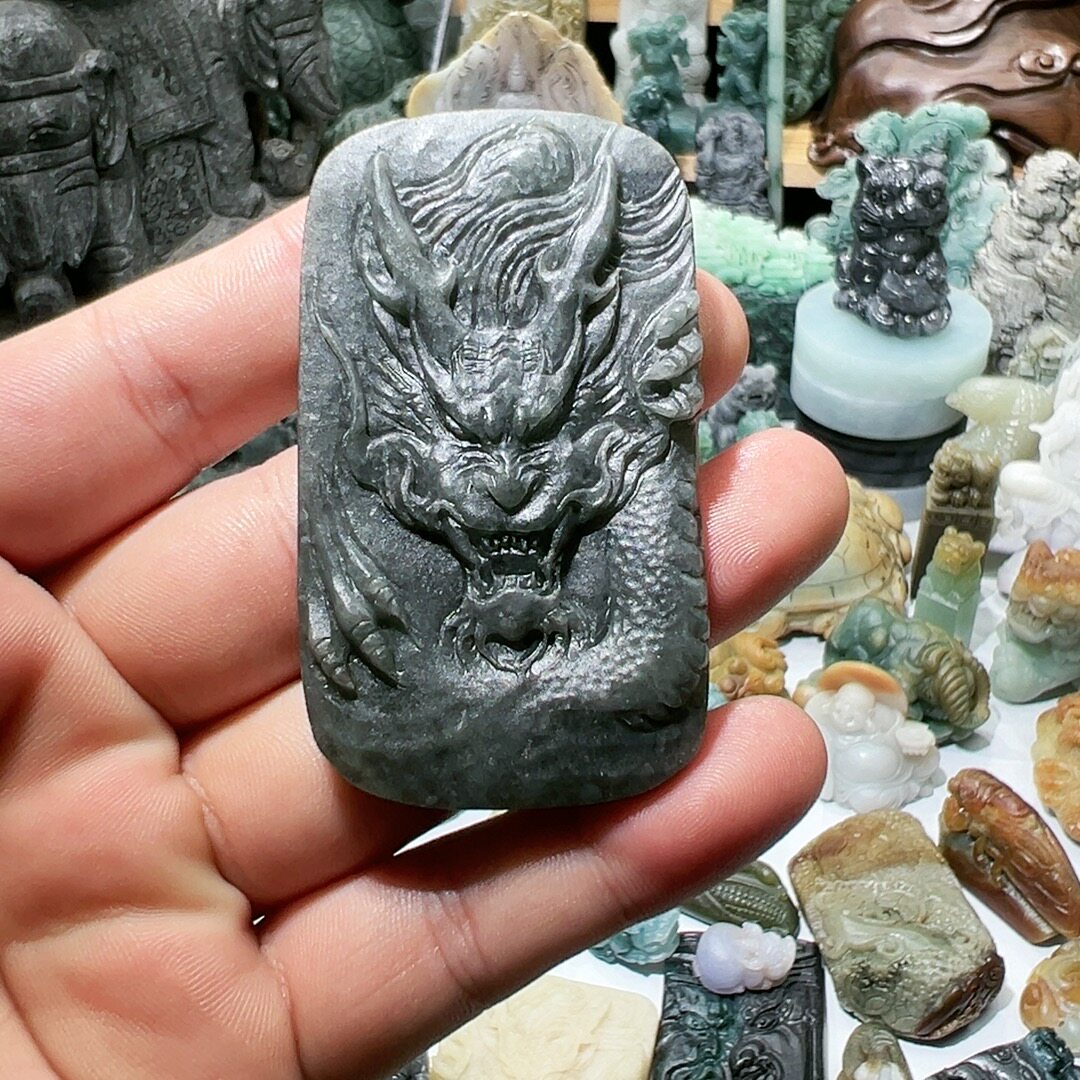 翡翠工厂清货龙牌缅甸翡翠