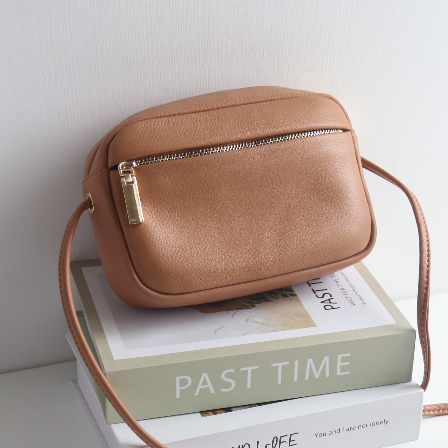 2025新款时尚百搭真皮女包头层牛皮斜挎包软皮多层小方包手机包包