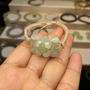 天然和田玉晴水色花开富贵手链手牌手绳时尚百搭手链女款