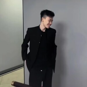 纯黑唐装男士扣子款加棉中山装外套修身高档中山加厚夹克X91P58,中长款肥版卫衣搭配图片