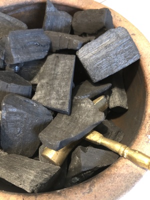 钉炭 白霜炭 硬木炭无烟无味烧烤碳 龙牙炭炉工夫茶炭火 适用室内