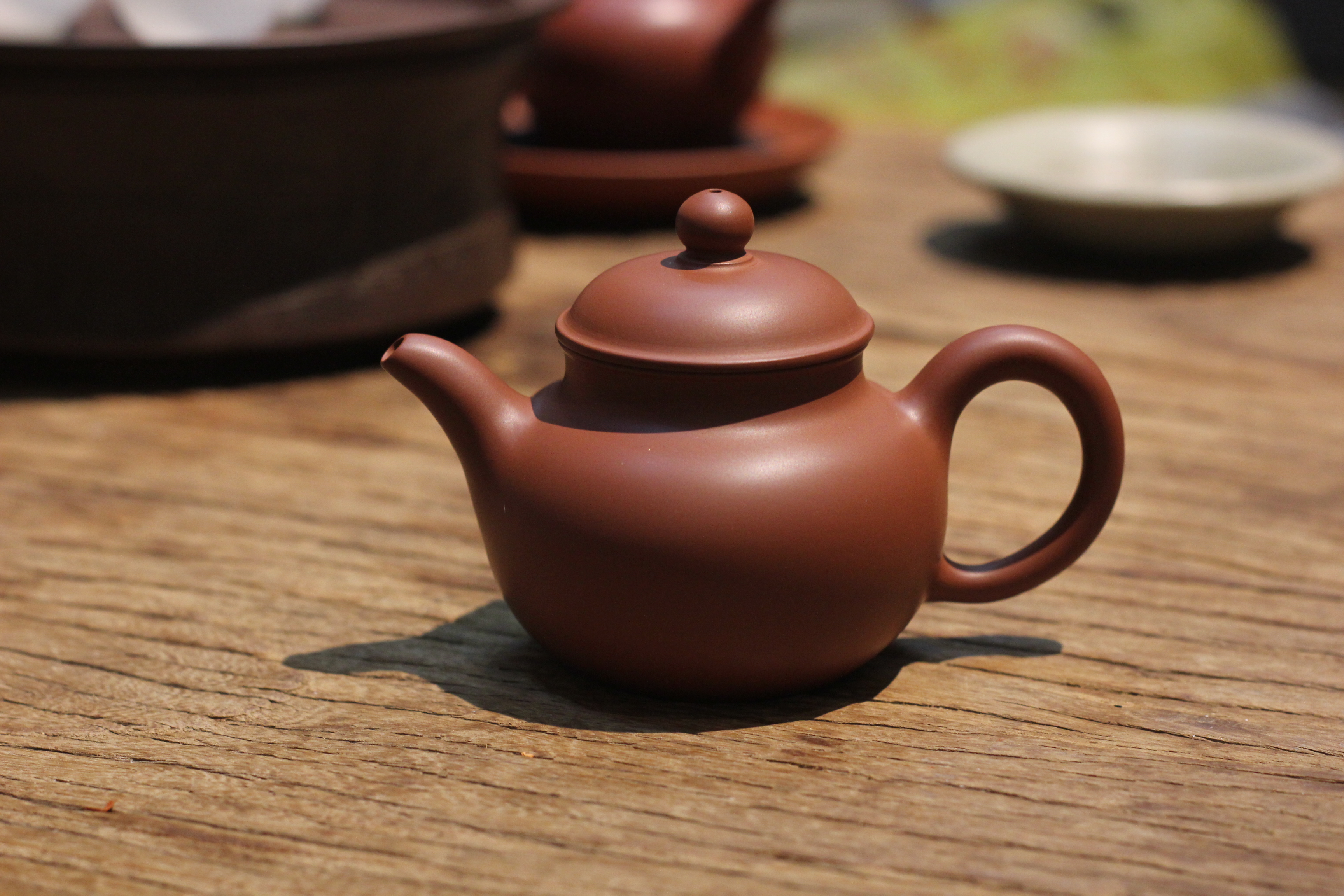 章海元《掇球壶》潮州老安顺朱泥素面手拉壶 全手工名家收藏品