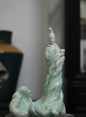 观音菩萨桌面礼品白瓷