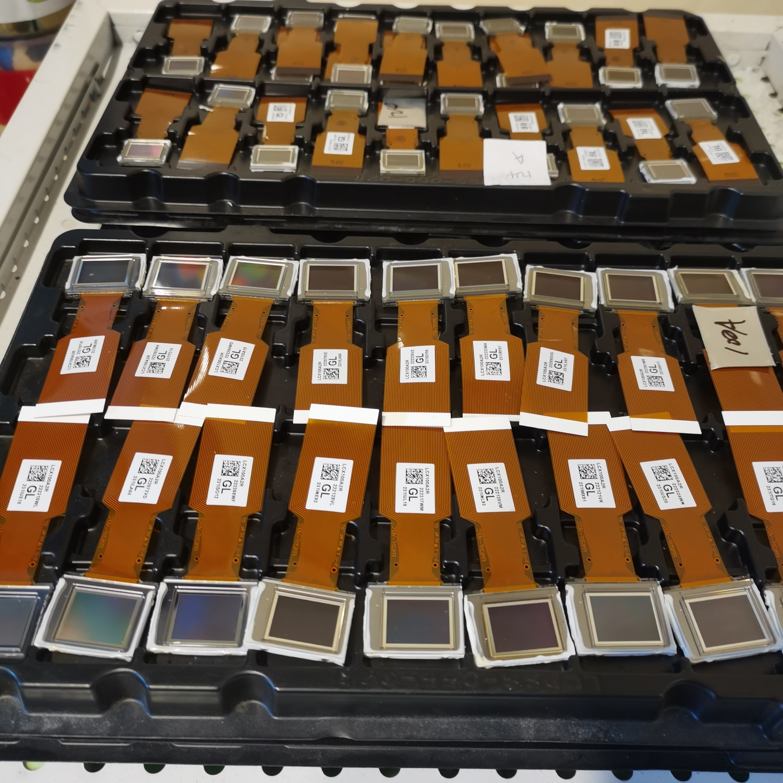 投影液晶片LCX111/LCX124/LCX101 /LCX102/LCX148LCX118/LCX173/LCX100/LCX202等等…投影机液晶片液晶显示屏