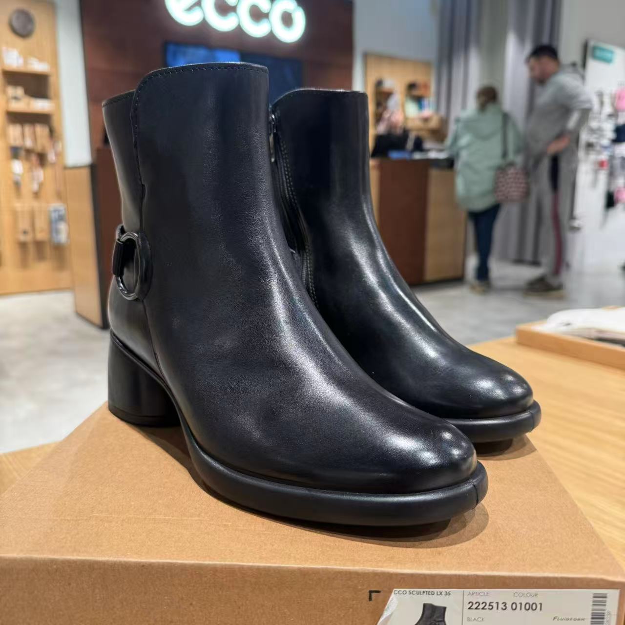 ECCO爱步女鞋短筒靴高跟时装靴皮带扣真皮时尚百搭粗跟靴子222513